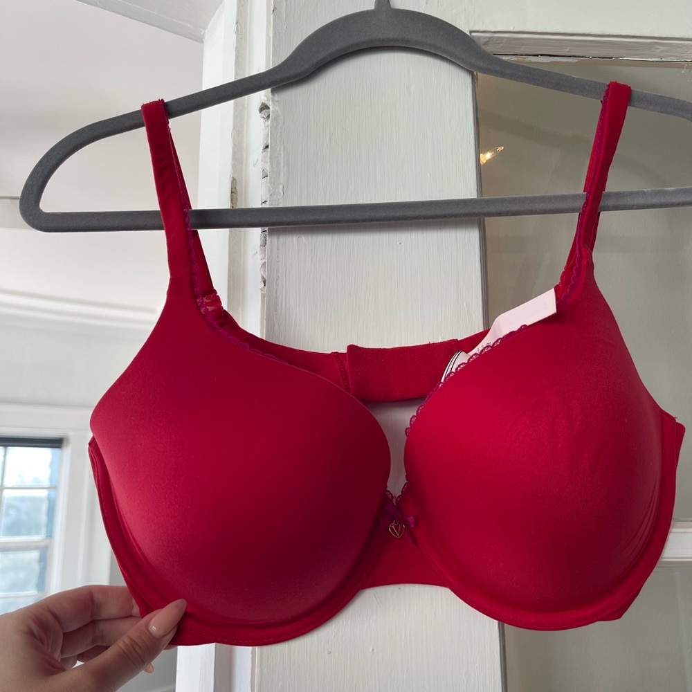 Victoria’s Secret Red Push-up Bra